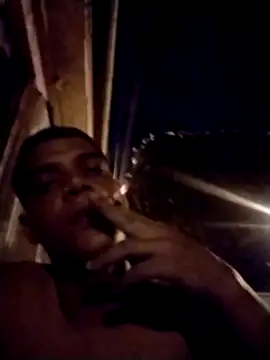 Snapshot of CadencedMimesis chatting on October 11, 3:21 am CadencedMimesis online show from October 11, 3:21 am