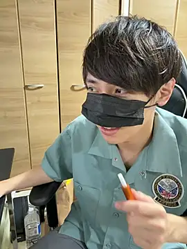 jiji9253 online show from June 24, 1:14 pm
