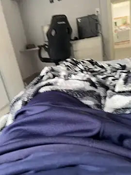 Novinho16cmz online show from November 27, 4:43 pm