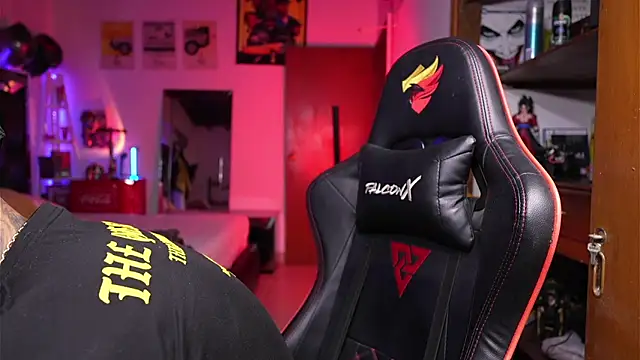 logan hugh8 online show from April 1, 12:34 am