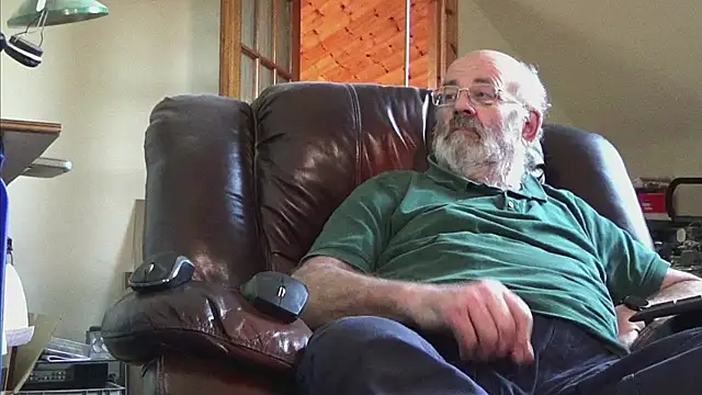 janzer13 online show from November 29, 2:19 pm