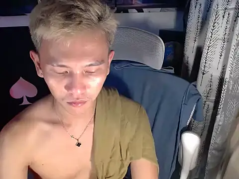 RalfAsian25 online show from April 4, 11:40 am