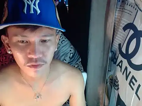 RalfAsian25 online show from July 28, 3:21 pm