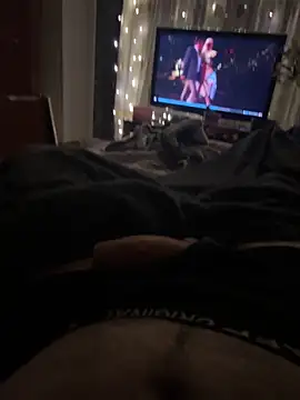 LuckyGirlfriends online show from November 3, 7:04 pm