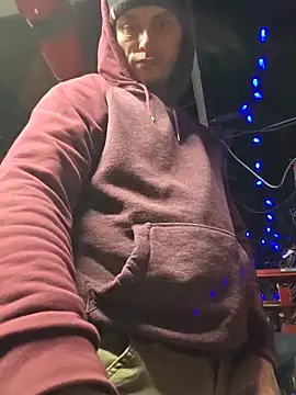 twistafatpipe online show from December 5, 10:22 am