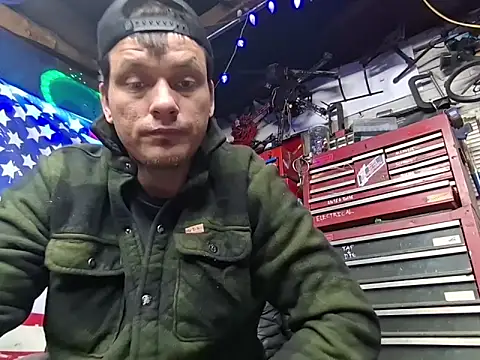 twistafatpipe online show from February 21, 10:44 pm