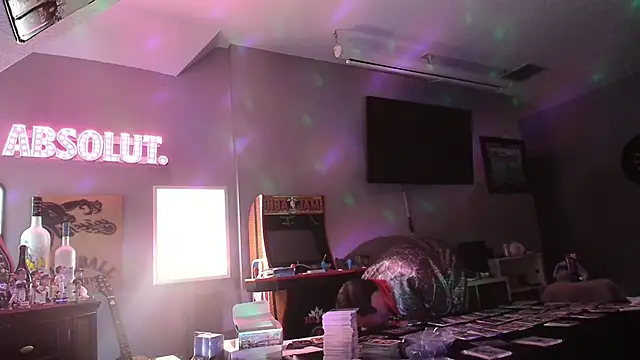 TallDrink11 online show from March 4, 9:16 am