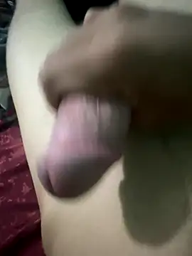 Snapshot of monster20cm chatting on October 5, 1:20 am monster20cm online show from October 5, 1:20 am