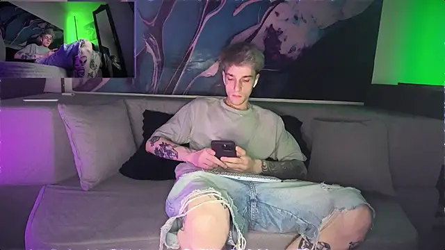 davesinner online show from June 16, 2:03 am