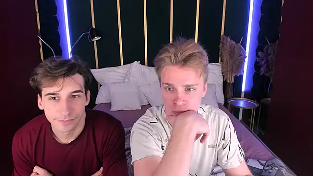 LawrenceMiles online show from October 28, 8:33 pm