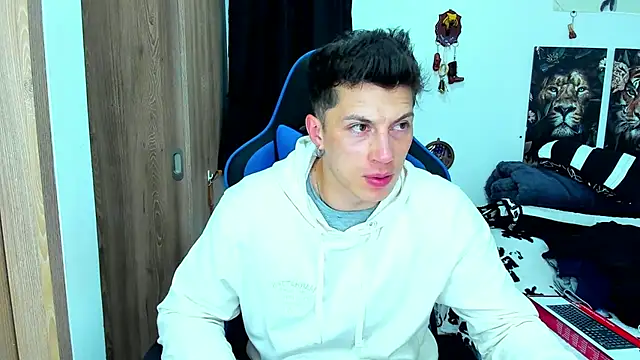 javiersexymann online show from February 13, 5:26 am