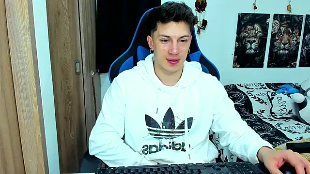 javiersexymann online show from January 23, 5:35 am