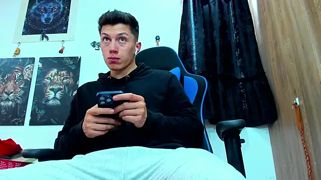 javiersexymann online show from March 12, 7:38 pm