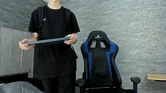 ArthurCox online show from December 14, 6:15 pm