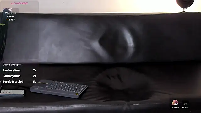 zarek lux online show from April 18, 7:07 pm