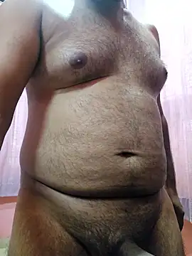 Snapshot of rrboycurvy chatting on October 24, 2:57 am rrboycurvy online show from October 24, 2:57 am