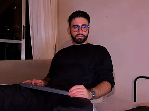 zack sullivan22 online show from March 10, 6:52 am