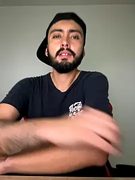 Snapshot of cristopher_wallacee chatting on October 7, 10:25 pm cristopher wallacee online show from October 7, 10:25 pm