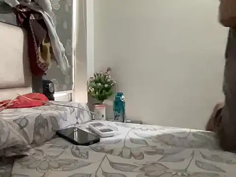 chiikuloveu online show from October 25, 3:30 am