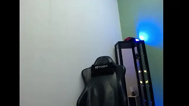 dilan hott  online show from January 16, 10:34 pm