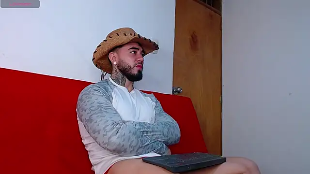 tommyblessd1 online show from October 11, 7:01 am