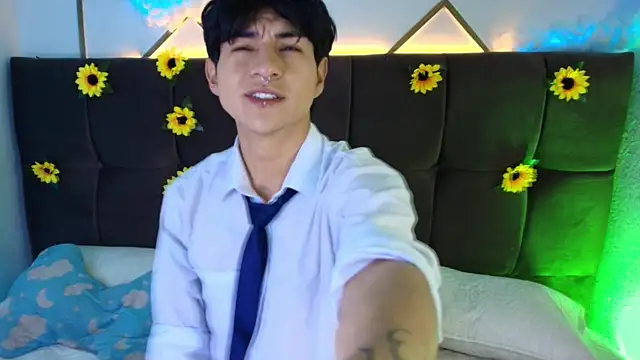 AleAurarashi online show from April 18, 10:38 am