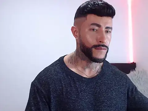 andrea de lucaa online show from October 21, 4:59 am