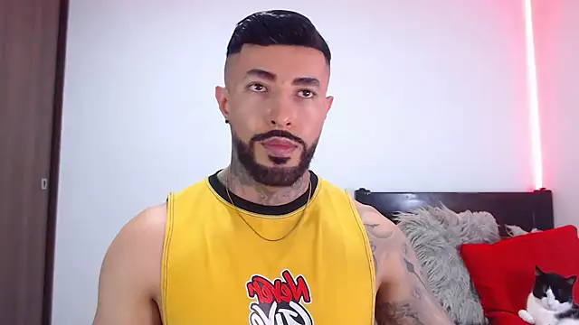 andrea de lucaa online show from February 5, 12:28 am