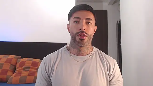 andrea de lucaa online show from July 26, 3:47 am