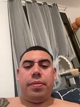 davidxxx099 online show from June 2, 10:33 pm