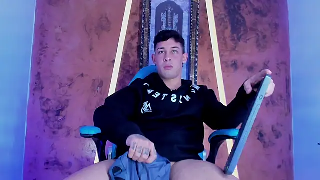 Jeff Brunno  online show from December 4, 11:45 pm