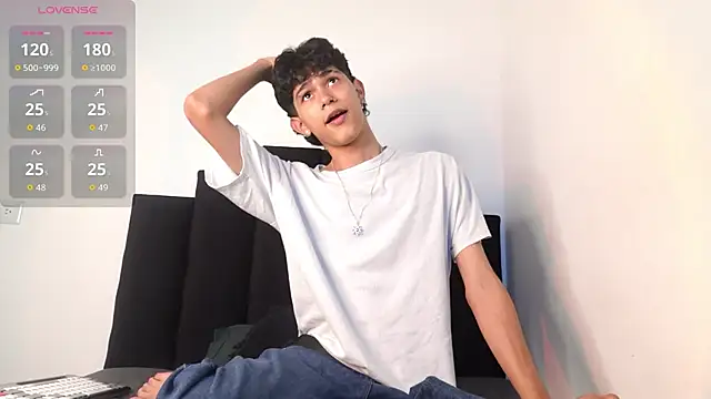 alexmark  online show from December 3, 7:09 pm