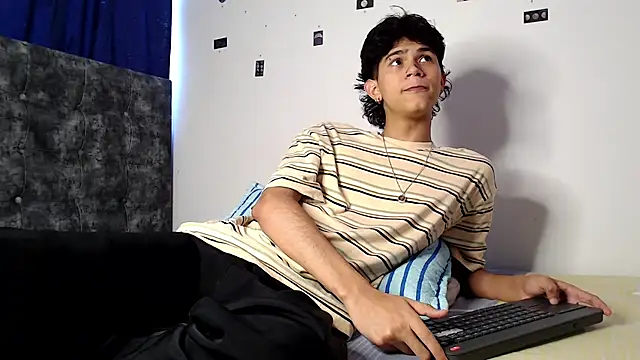 alexmark  online show from April 21, 4:57 pm