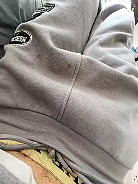 Snapshot of Naughty-Jordyns-Dick chatting on September 15, 1:34 pm Naughty-Jordyns-Dick online show from September 15, 1:34 pm