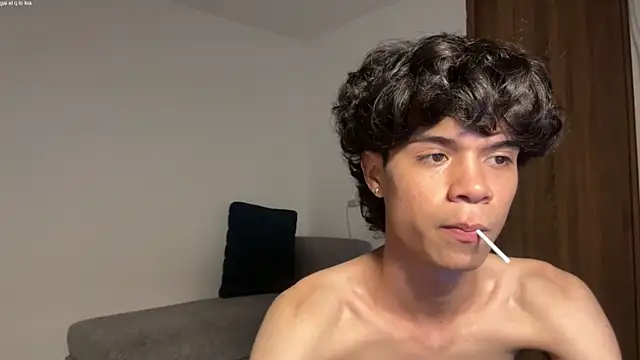 OopsAgain  online show from May 23, 9:53 pm