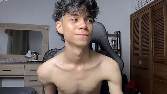 OopsAgain  online show from June 2, 9:49 pm