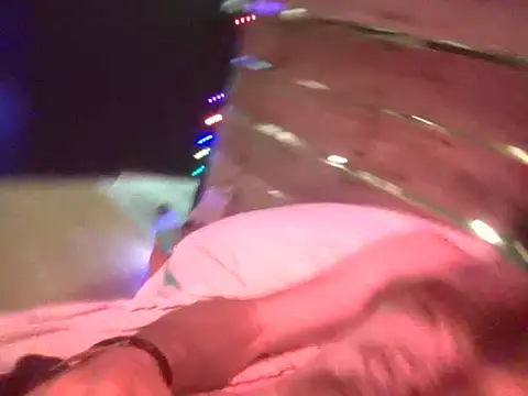 hungspundick1 online show from November 8, 12:41 pm