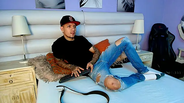 Dante Flamee online show from February 9, 1:27 pm