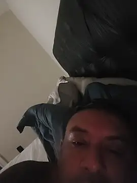 andrerj22 online show from May 14, 3:37 am