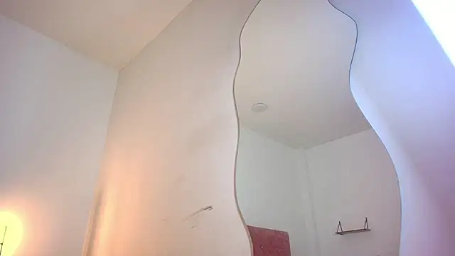 Ares Alpha online show from December 5, 8:27 pm