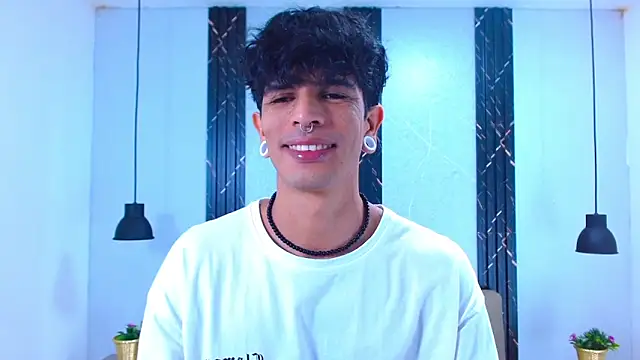 Franvill Trato online show from November 8, 7:17 pm