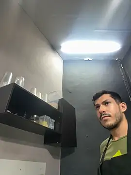 Snapshot of Darg98 chatting on September 30, 5:46 am Darg98 online show from September 30, 5:46 am