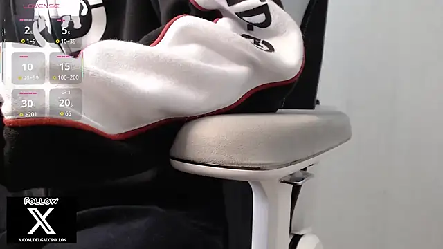 delgadopollon1991 online show from February 26, 10:55 pm