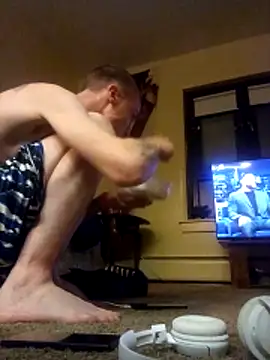 jizzyglizzy92 online show from March 27, 8:26 am