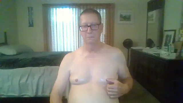 Snapshot of camminmichaellll chatting on September 29, 11:22 pm camminmichaellll online show from September 29, 11:22 pm