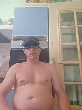 Snapshot of justeadeux chatting on September 9, 2:49 pm justeadeux online show from September 9, 2:49 pm