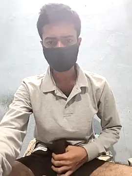 Snapshot of GirlsCrush_ chatting on October 29, 7:17 pm GirlsCrush online show from October 29, 7:17 pm