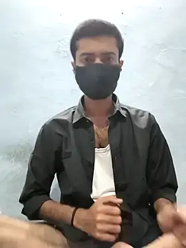 Snapshot of GirlsCrush_ chatting on November 1, 2:10 pm GirlsCrush online show from November 1, 2:10 pm