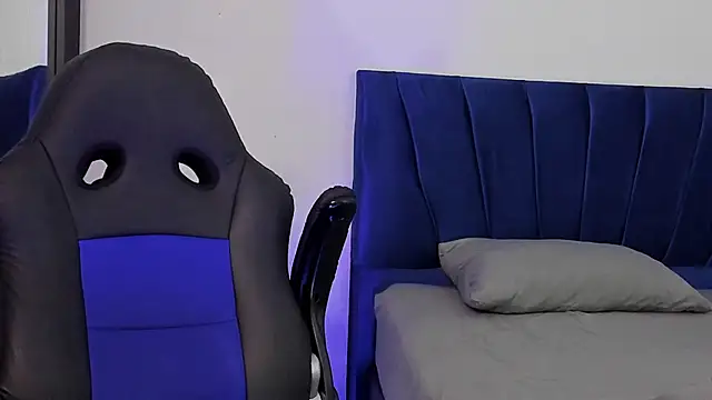 tau montes online show from October 1, 4:22 pm