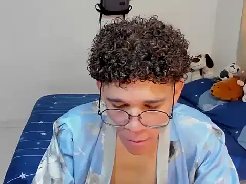 Tom Blues online show from October 21, 2:42 pm